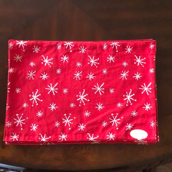 Other - NWT Set of 6 Christmas Holiday Placemats